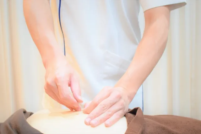 国家資格保持者である院長による、専門的な鍼灸・整骨施術