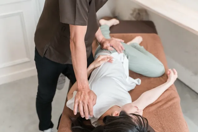 広島市中区白島駅近くの当鍼灸整骨院で交通事故治療（むち打ち・首の痛み）